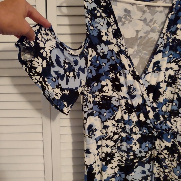 Venus - Picture 2 of 4